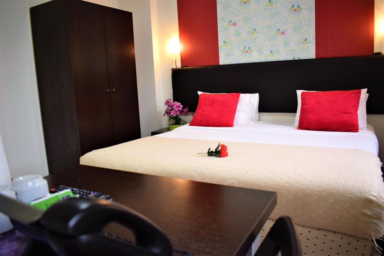 Universo Romantico Lisboa Ngoại thất bức ảnh